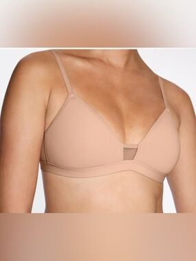 Pepper Limitless Wirefree Scoop Bra, Buff Size Large New With Tags!